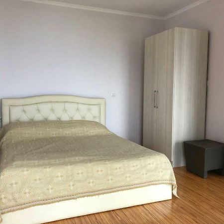 Llakmani Apartment Поградец Экстерьер фото